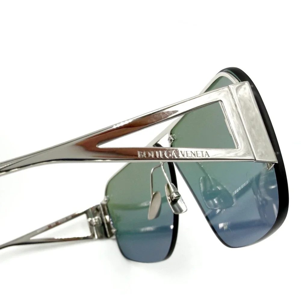 Bottega Veneta BV1065S Sunglasses Silver Iridescent Mirror Shield Oversized‎